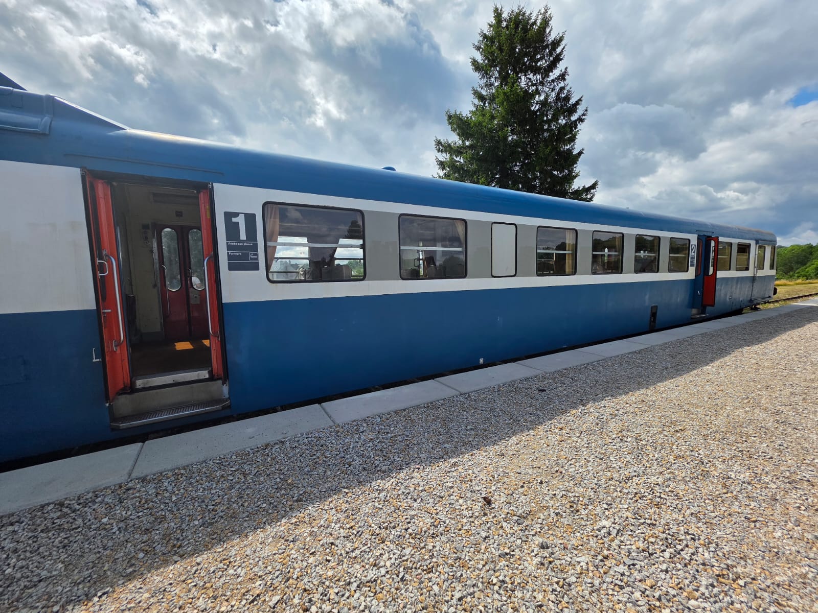 Le Gentiane Express du Cantal